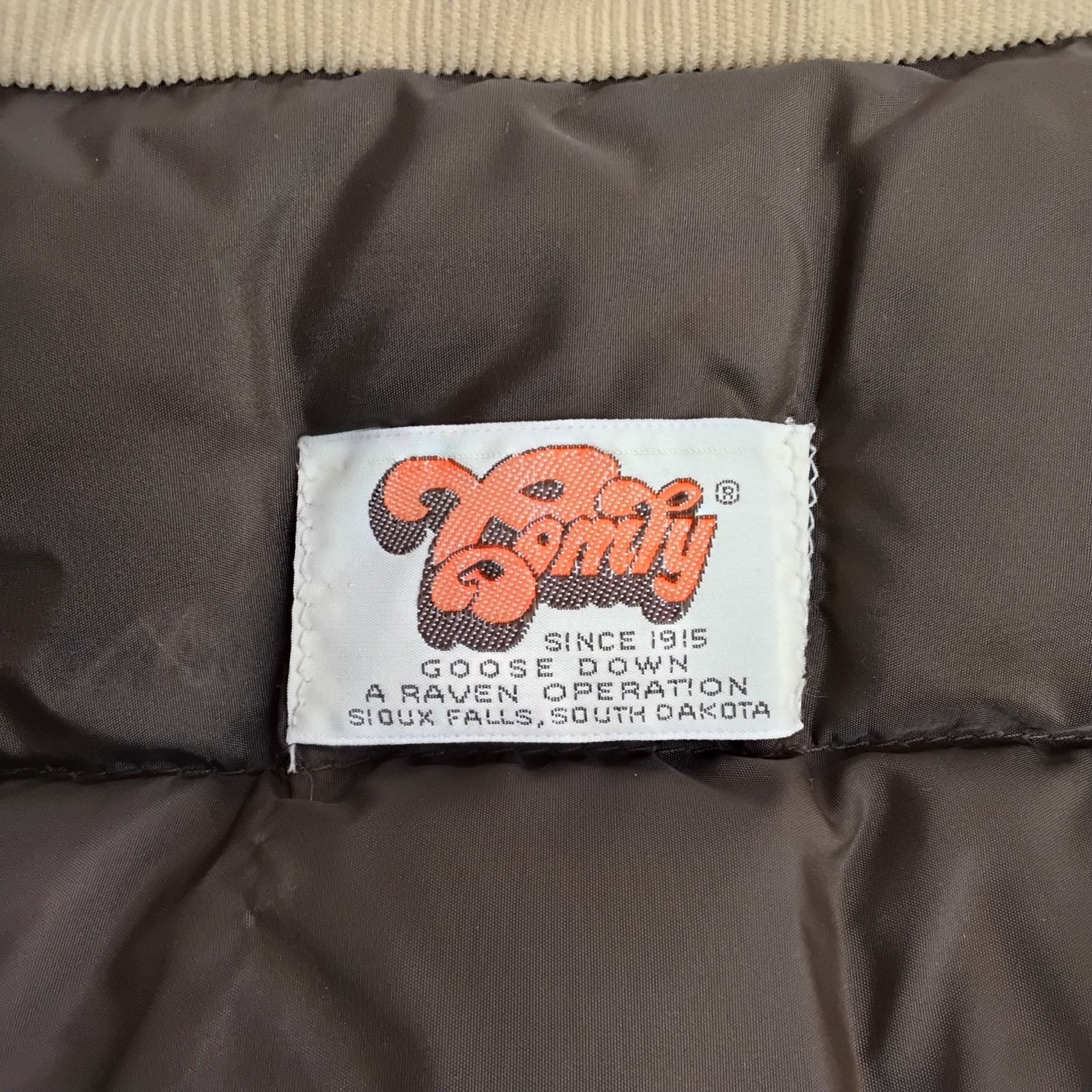 Other Comfy Down Jacket Women's S Brown Corduroy Accent 1970s USA Size S / US 4 / IT 40 - 9 Thumbnail