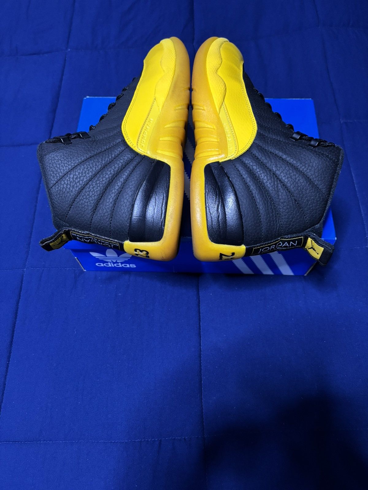 Jordan Brand Jordan 12 Retro University Gold 2020 Size 10.5 Size US 10.5 / EU 43-44 - 3 Thumbnail