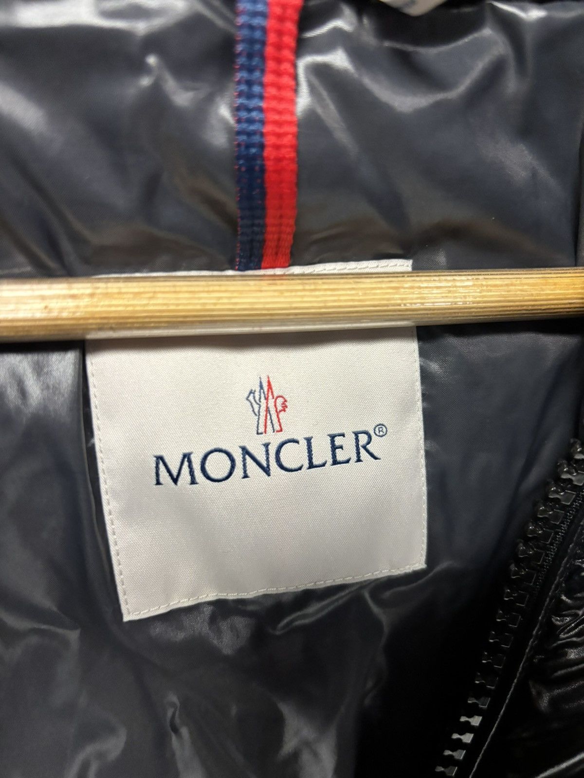 Moncler Moncler Maya Giubbotto black jacket size 5 Size US XL / EU 56 / 4 - 4 Thumbnail