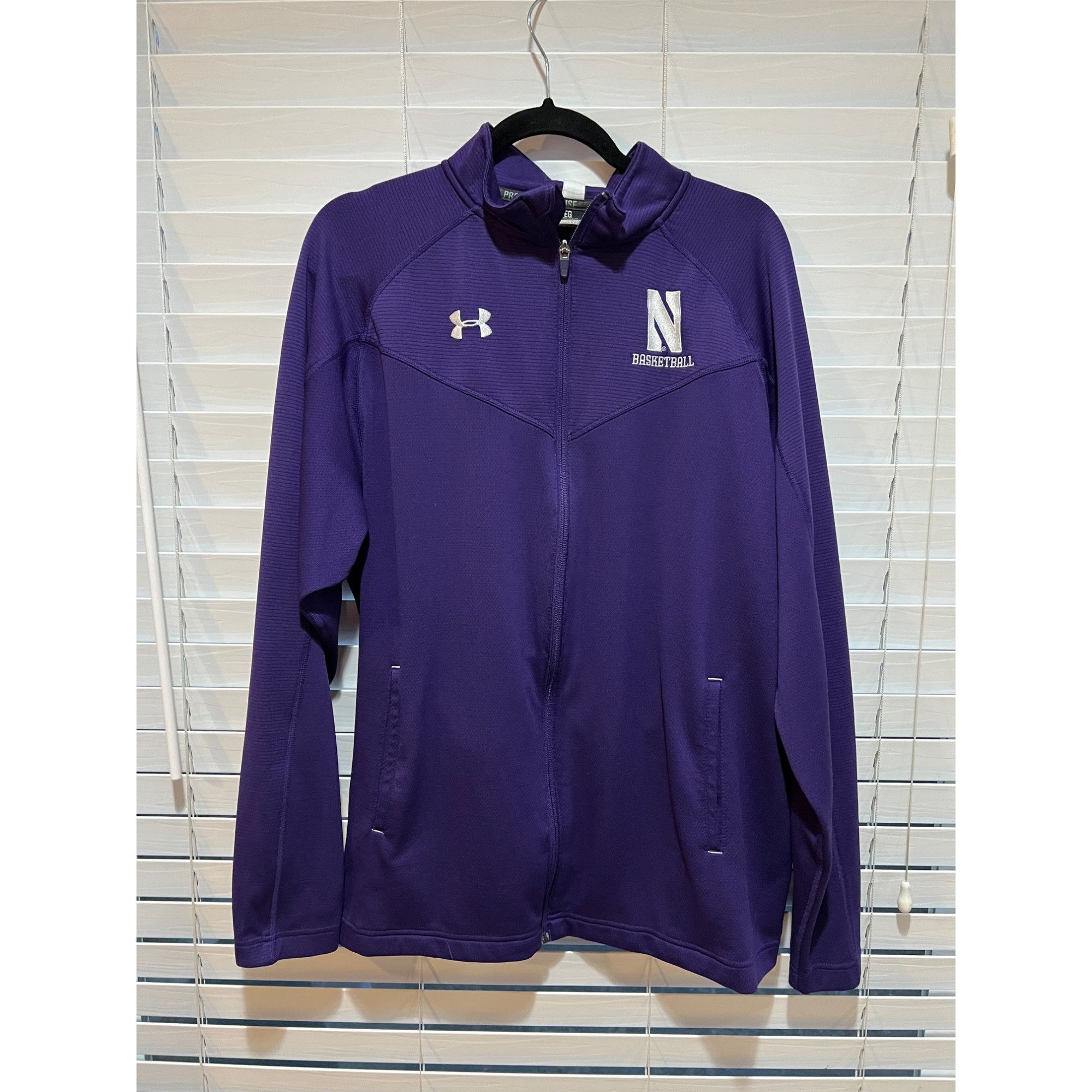 Under Armour Under Armour Northwestern Wildcats Basketball Jacket - Size Size US XL / EU 56 / 4 - 1 Thumbnail