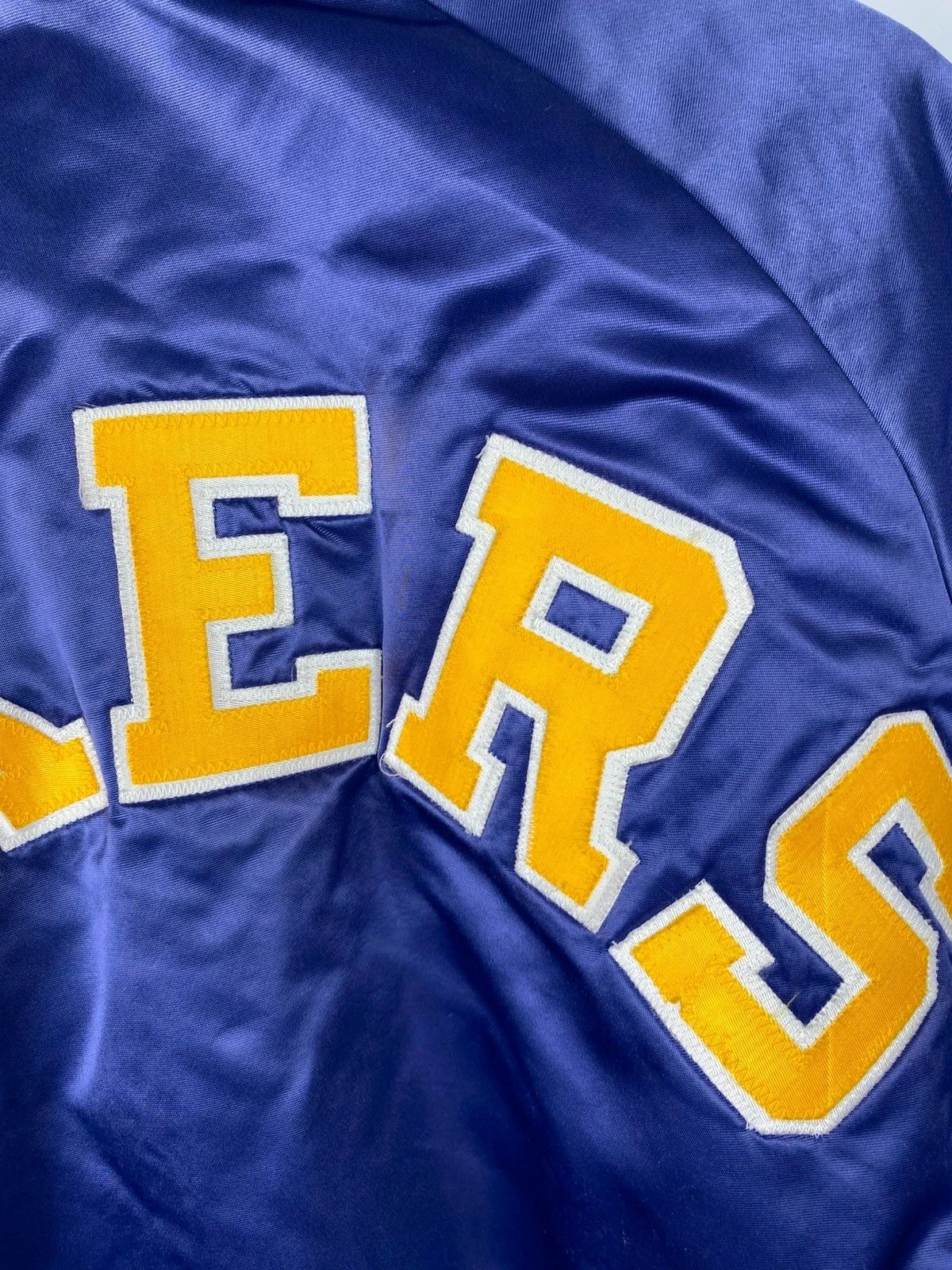 Chalk Line Vintage Los Angeles Lakers Chalk Line Bomber Jacket size XL Size US XL / EU 56 / 4 - 7 Thumbnail