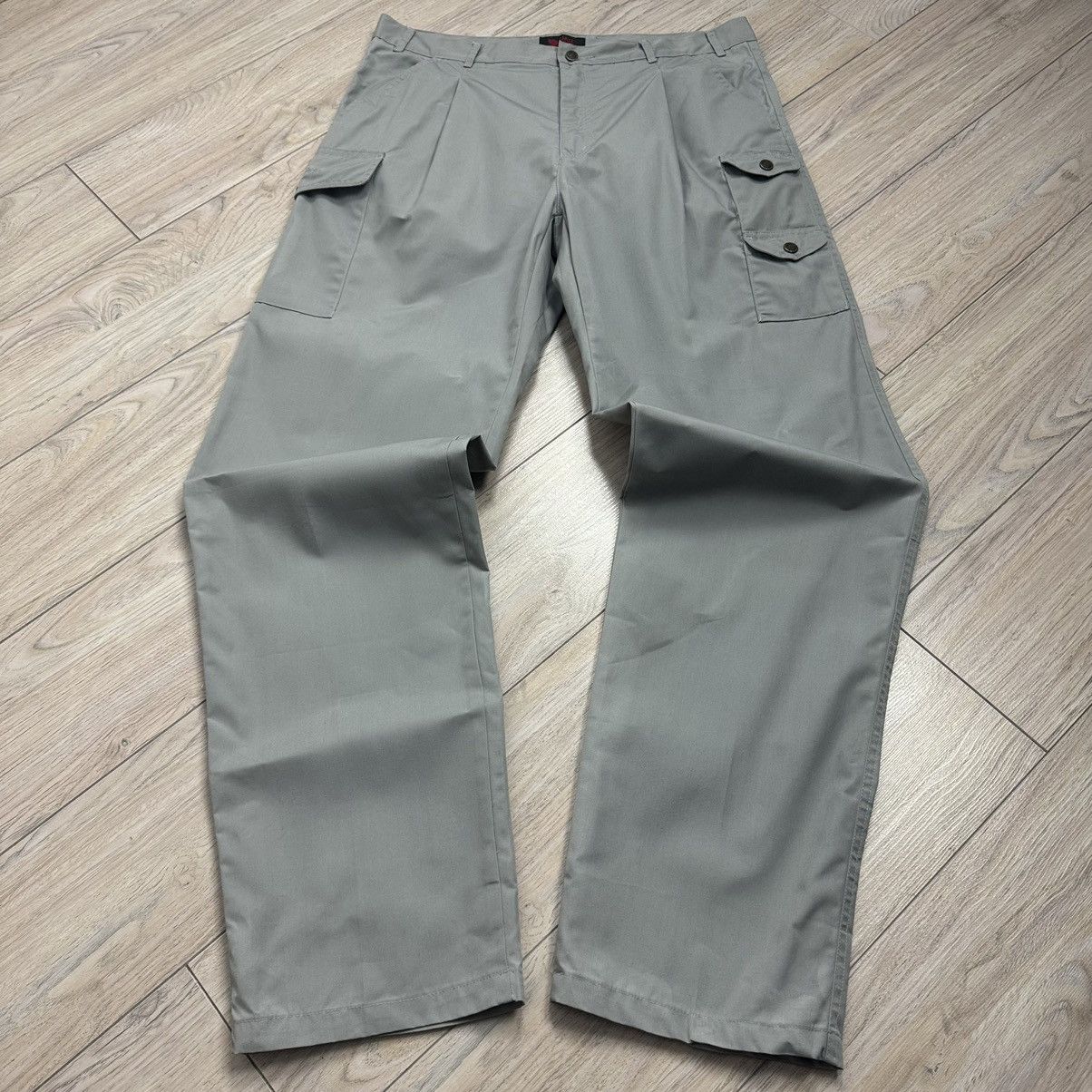Fjallraven Vintage Fjallraven Y2K Nylon Polyester Grey Light Pants Size US 35 - 3 Thumbnail