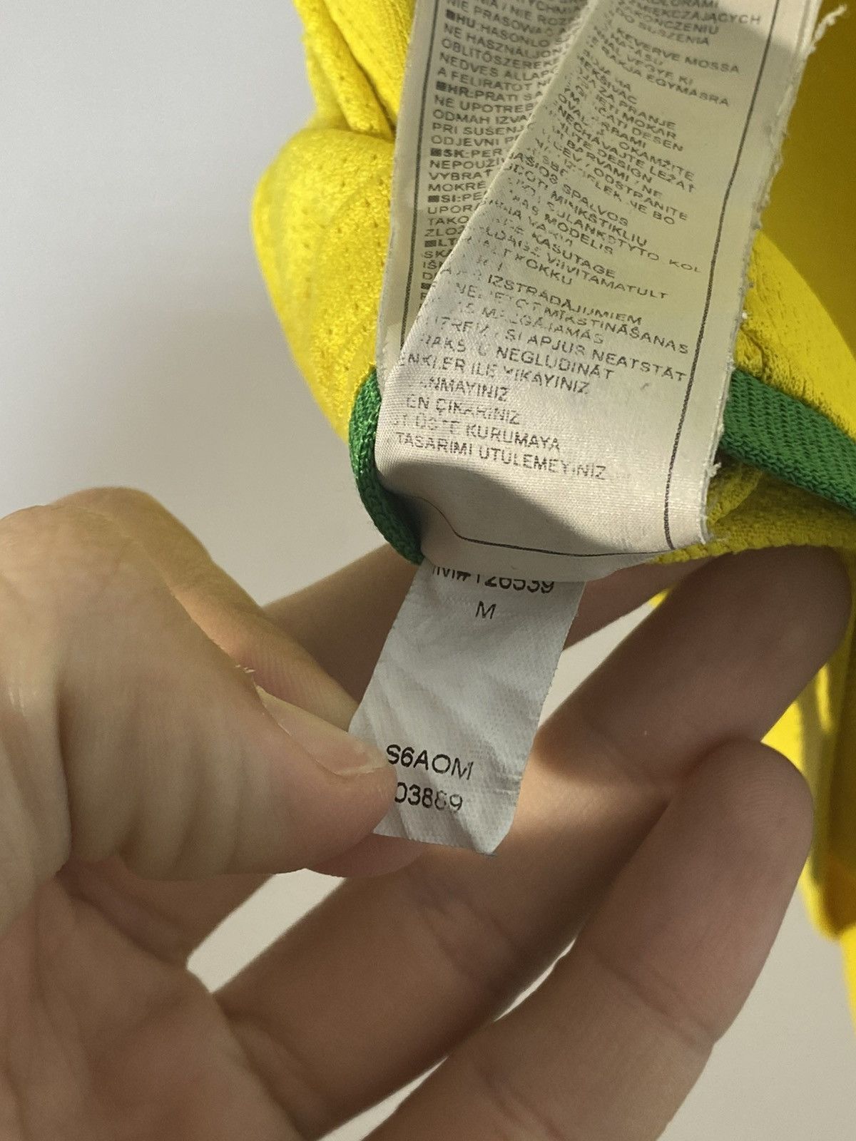 Nike Vintage 00s Nike Brazil National Team Retro Soccer Jersey Size US M / EU 48-50 / 2 - 13 Thumbnail