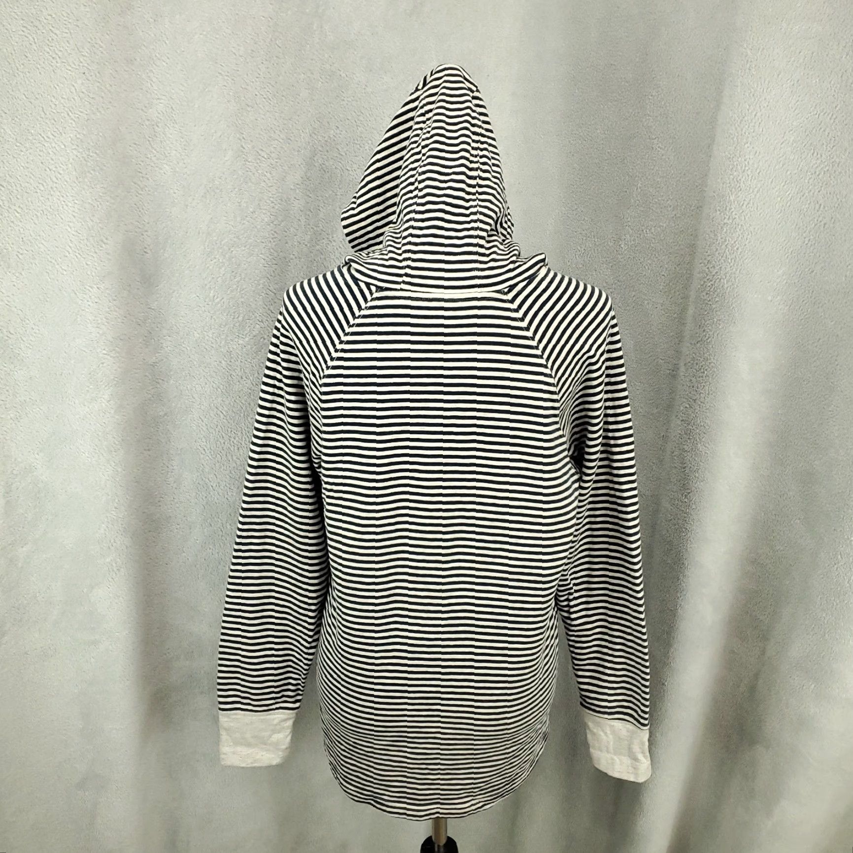 Duluth Trading Company Duluth Trading Hoodie Womens Large Black White Striped Hooded Sweatshirt Size L / US 10 / IT 46 - 8 Thumbnail