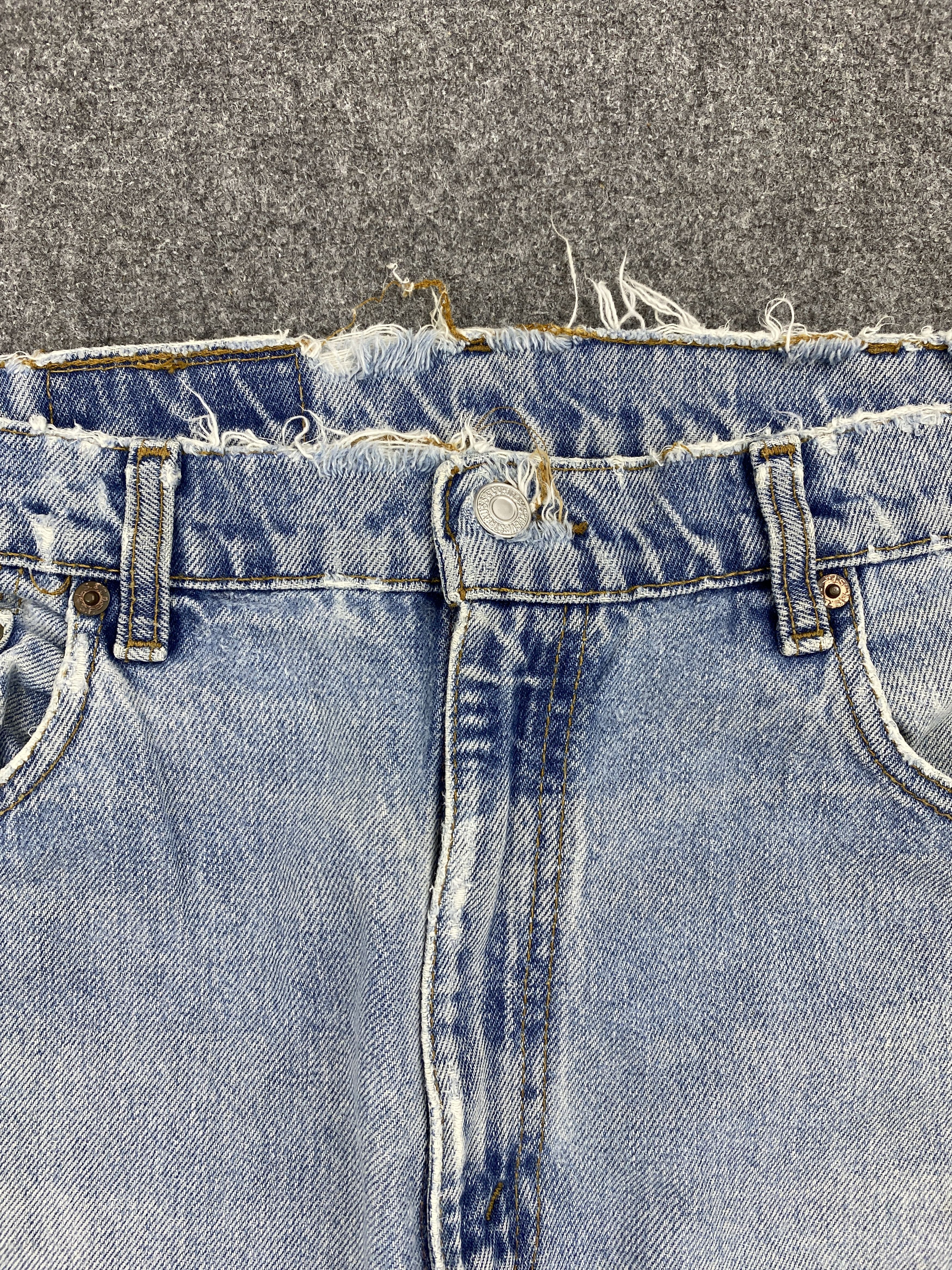 Levi's × Vintage Vintage 90s Levis 550 Light Washed Jeans Size US 34 / EU 50 - 9 Thumbnail