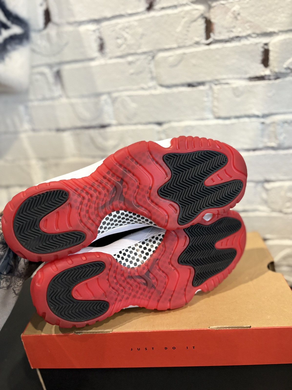 Jordan Brand Jordan 11 Retro High Bred VNDS Size 11.5 Size US 11.5 / EU 44-45 - 4 Thumbnail