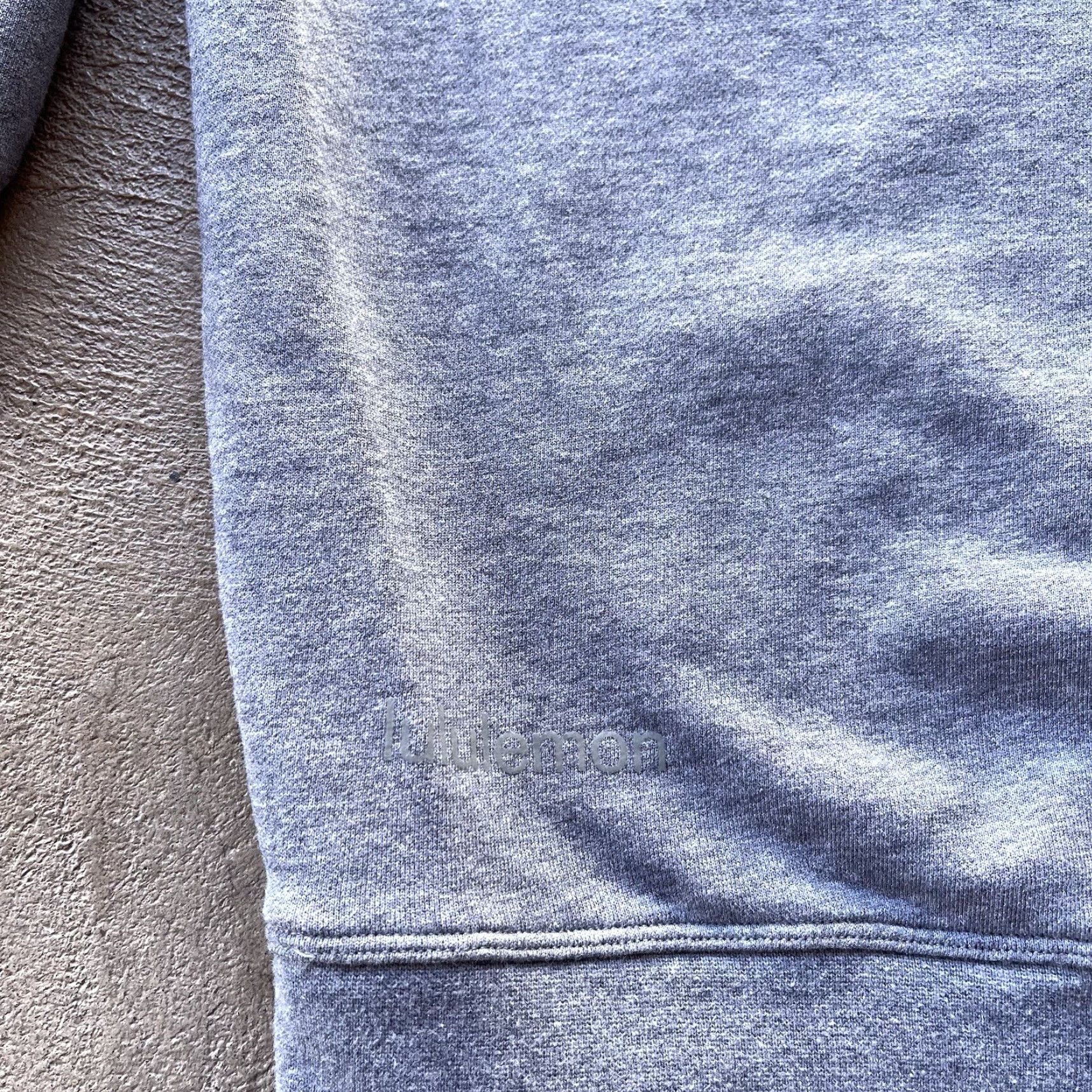 Lululemon Lululemon Sweatshirt Womens 8 Gray Oversized Crew Pullover Activewear Logo Size M / US 6-8 / IT 42-44 - 4 Thumbnail