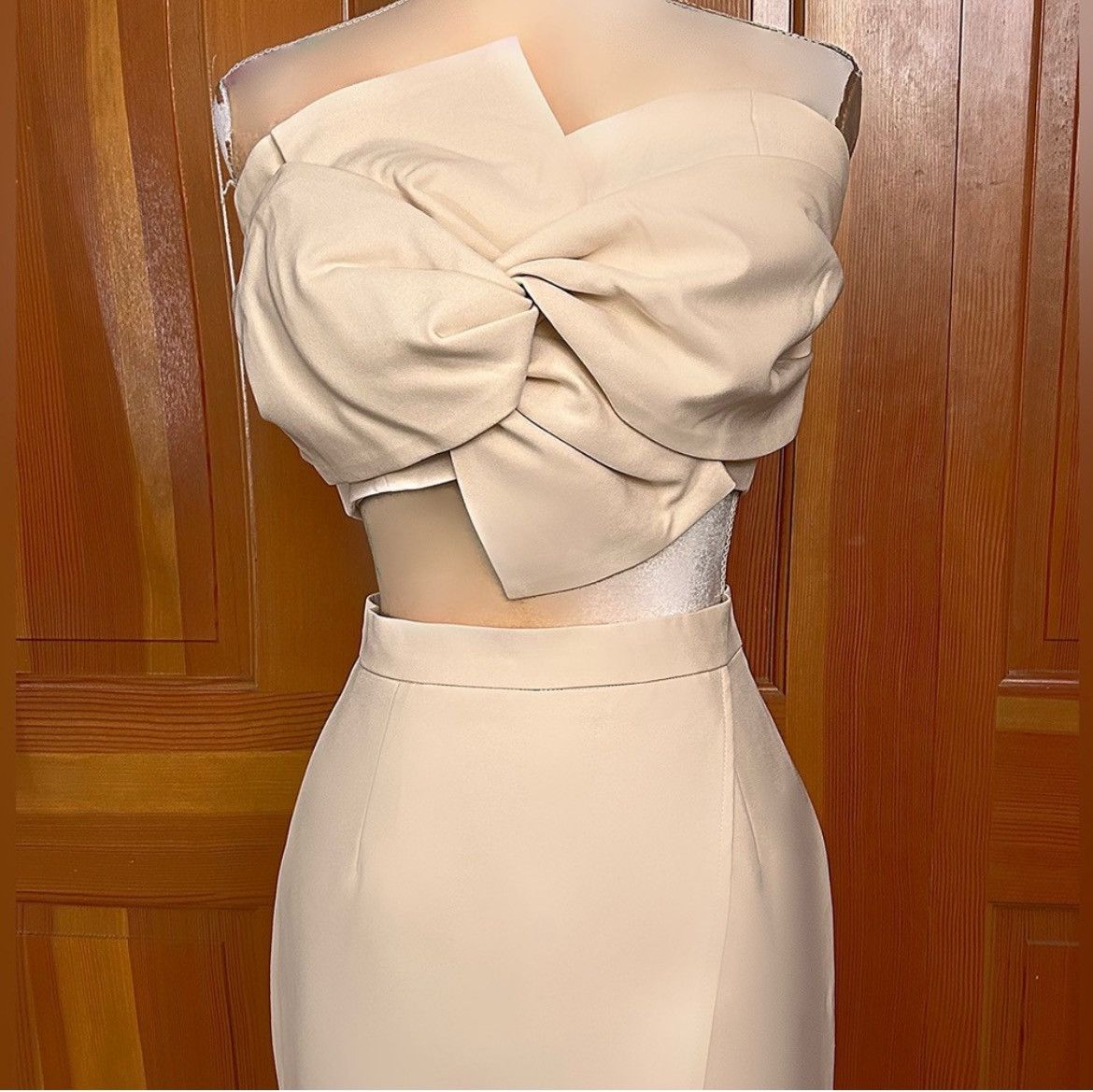 Designer NWT, Lavishly Paris Exquisite 2-Piece Skirt Suit. Size S / US 4 / IT 40 - 4 Thumbnail