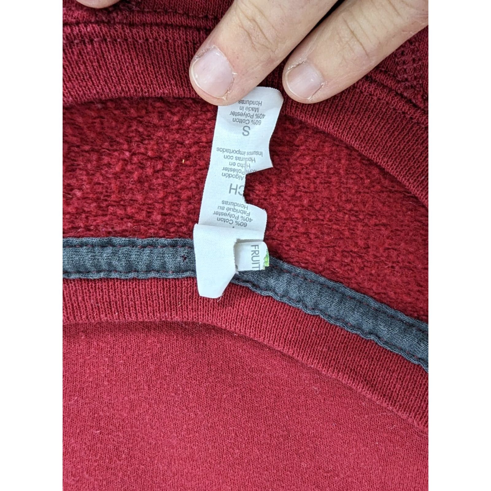 Fruit Of The Loom VINTAGE Fruit of the Loom Mount Rushmore Sweatshirt Crewneck Small Red unisex Adults 90s Cotton Blend Pullover Crewneck Mens Womens Boys Girls Size US S / EU 44-46 / 1 - 4 Thumbnail