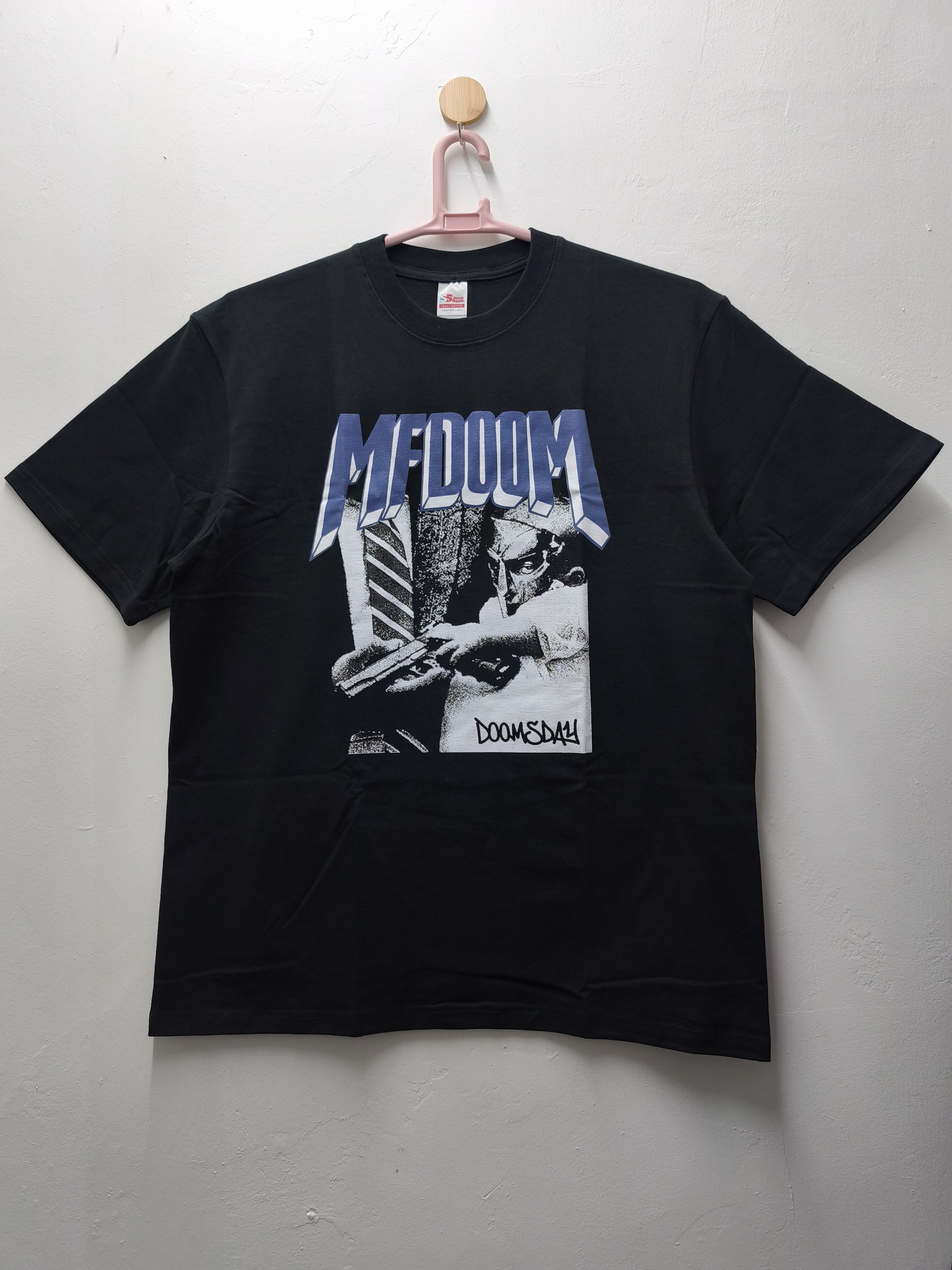 Rap Tees MF Doom x Madball Doomsday T-shirt Size US XL / EU 56 / 4 - 1 Thumbnail