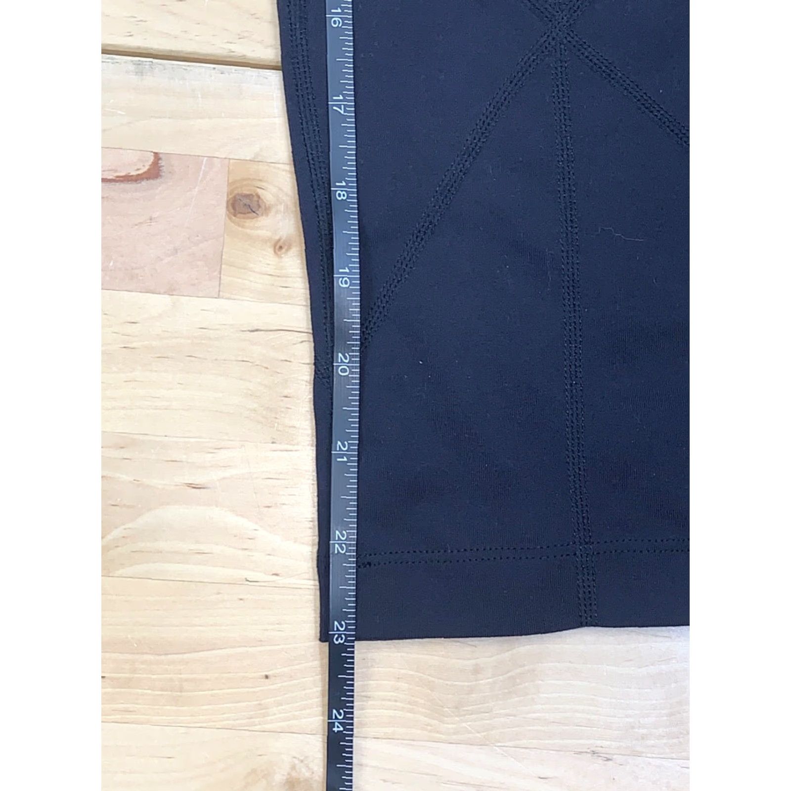 Prana prAna Capri Leggings Black M Women Outdoor Casual Activewear Capri Style Size 32" / US 10 / IT 46 - 7 Thumbnail