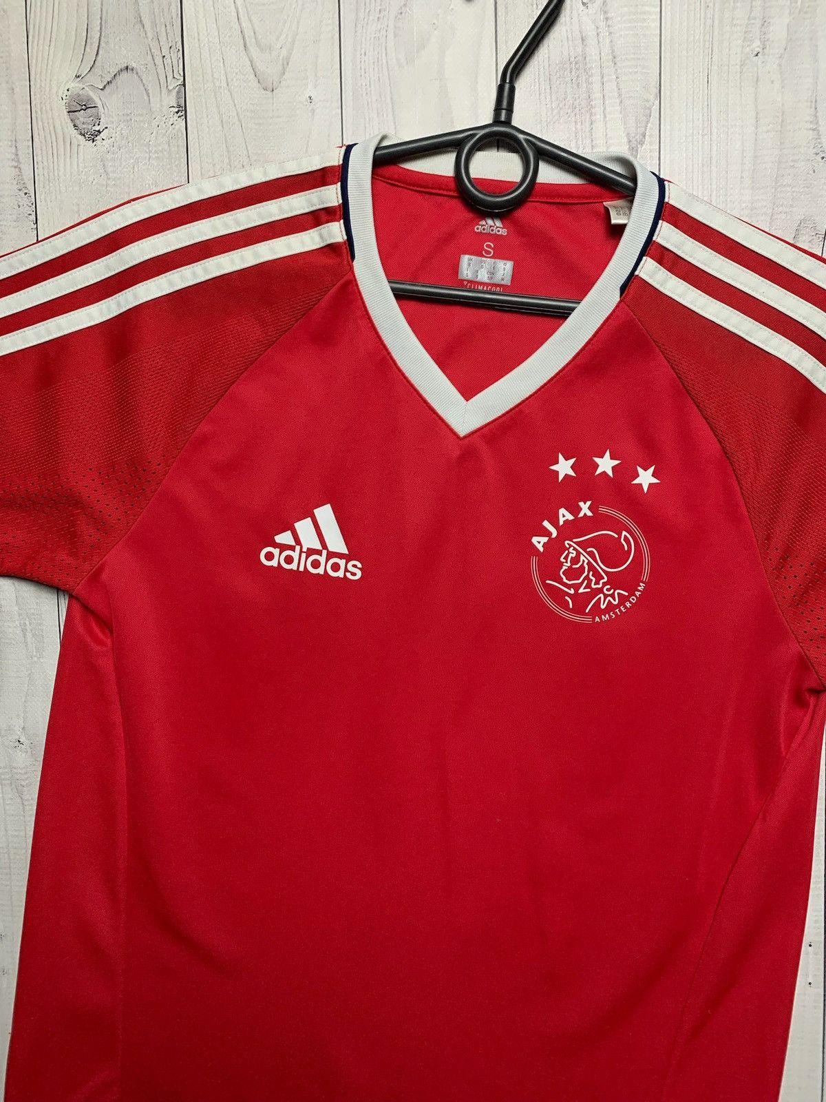 Adidas × Vintage Vintage adidas Ajax soccer jersey size S red Size US S / EU 44-46 / 1 - 2 Thumbnail