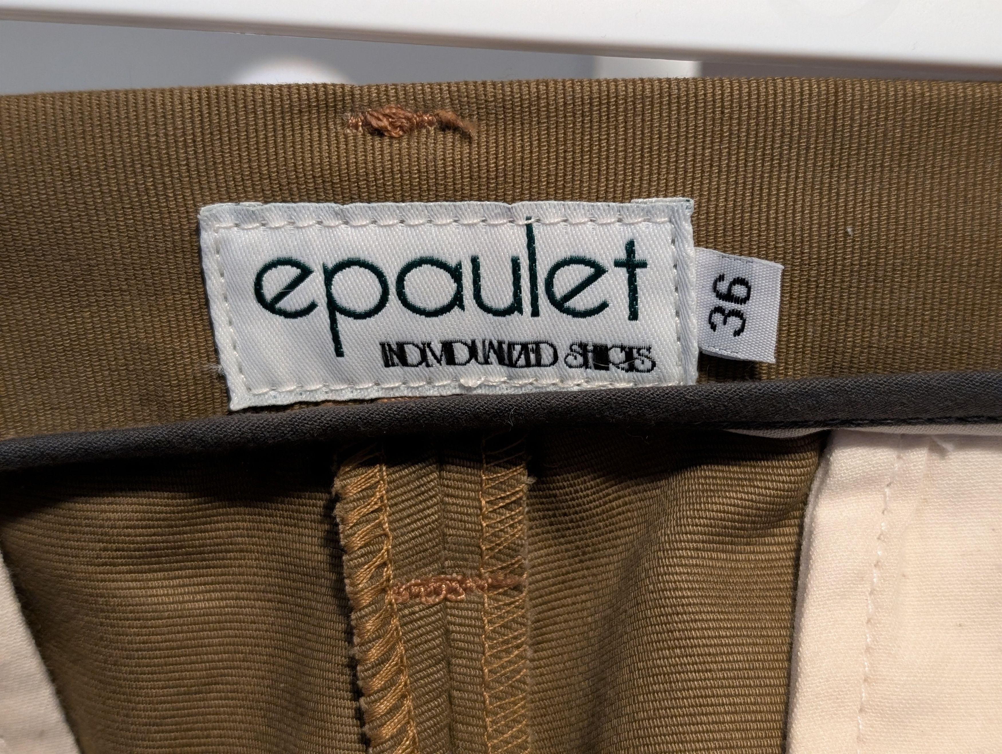 Epaulet Rivet Chinos Size US 36 / EU 52 - 2 Thumbnail
