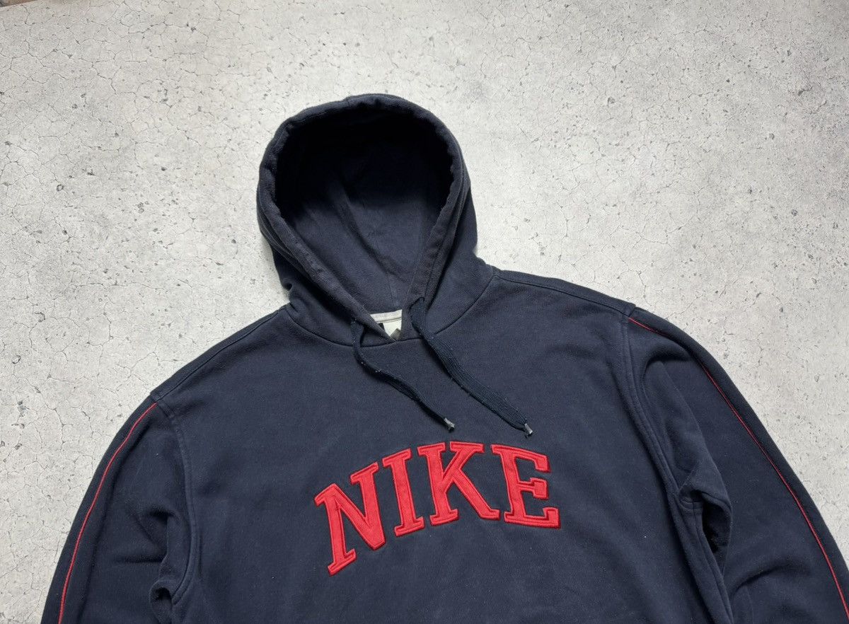 Nike Nike Big Swoosh Logo Vintage Hoodie Y2K Size US L / EU 52-54 / 3 - 4 Thumbnail