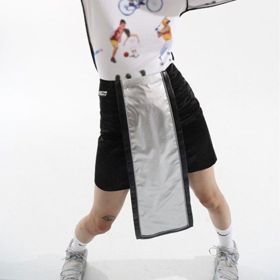 Japanese Brand Next Passport Futuristic Metallic Silver Paneled Skirt Size 27" / US 4 / IT 40 - 4 Thumbnail