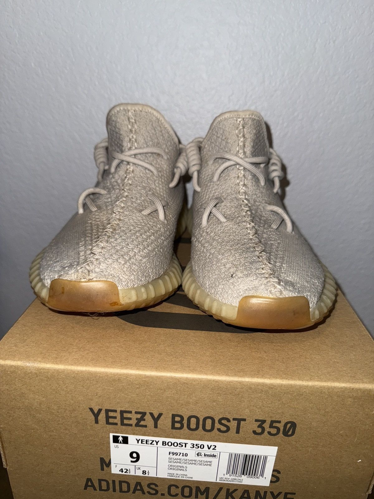 Yeezy Boost 350 V2 (sesame)