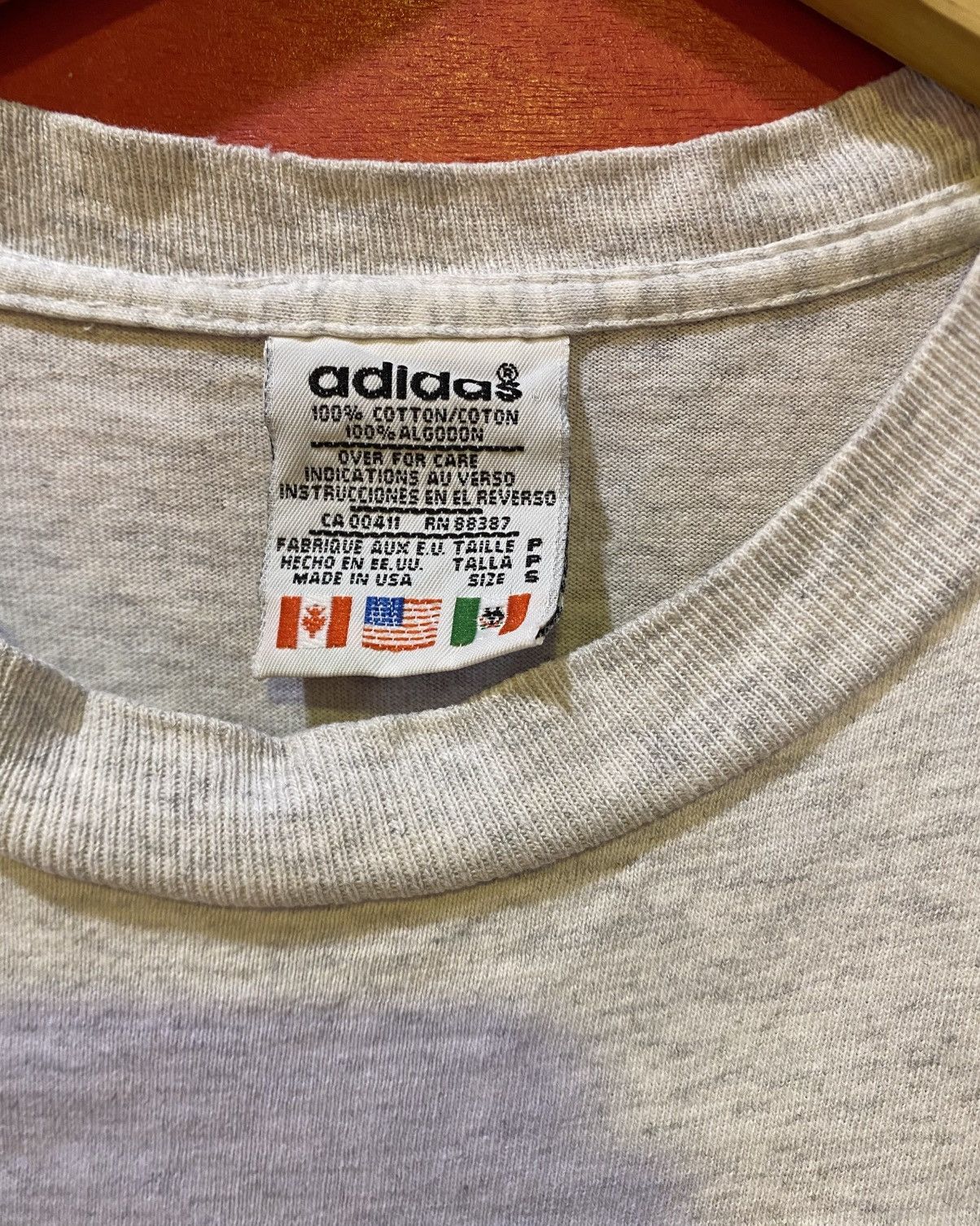 Adidas VINTAGE ADIDAS DOUBLE SIDED LOGO TREFOIL TEE Size US M / EU 48-50 / 2 - 3 Thumbnail