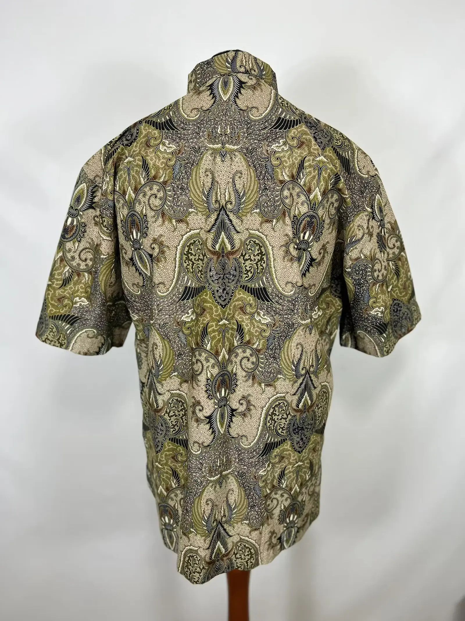 Vintage Vintage Crazy Hawaiian shirt Size US XL / EU 56 / 4 - 2 Thumbnail
