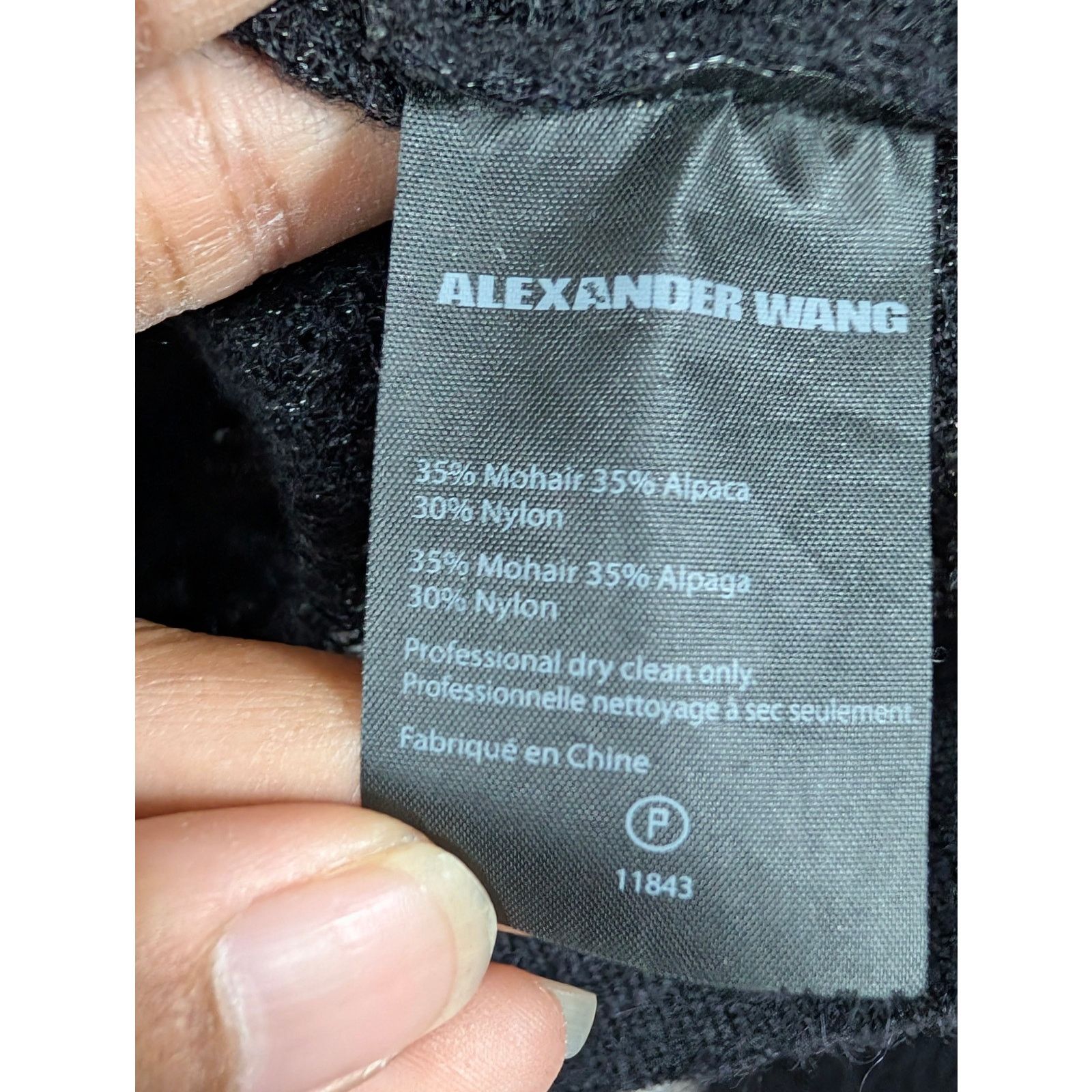 Alexander Wang Alexander Wang Charcoal V-Neck Mohair Alpaca Sweater XS USED Size XS / US 0-2 / IT 36-38 - 4 Thumbnail