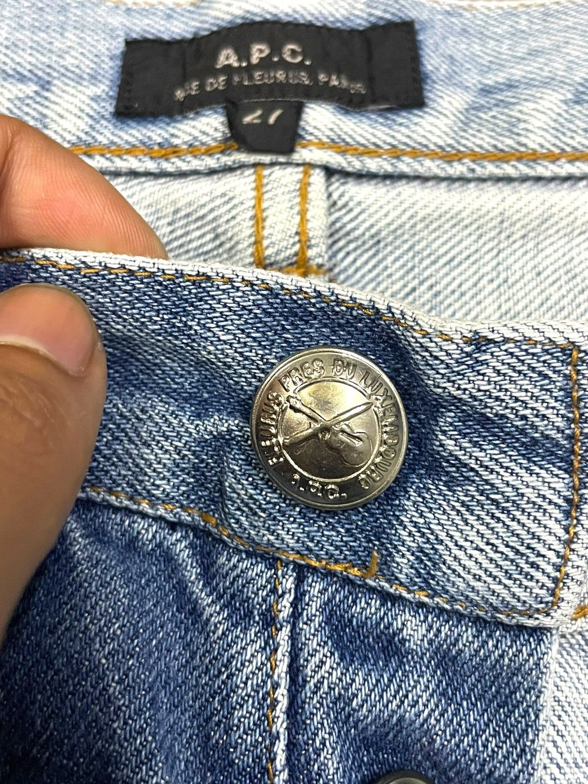 A.P.C. Vintage A.P.C Selvedge Button Fly Straight Frayed Blue Jeans Size 27" / US 4 / IT 40 - 13 Thumbnail