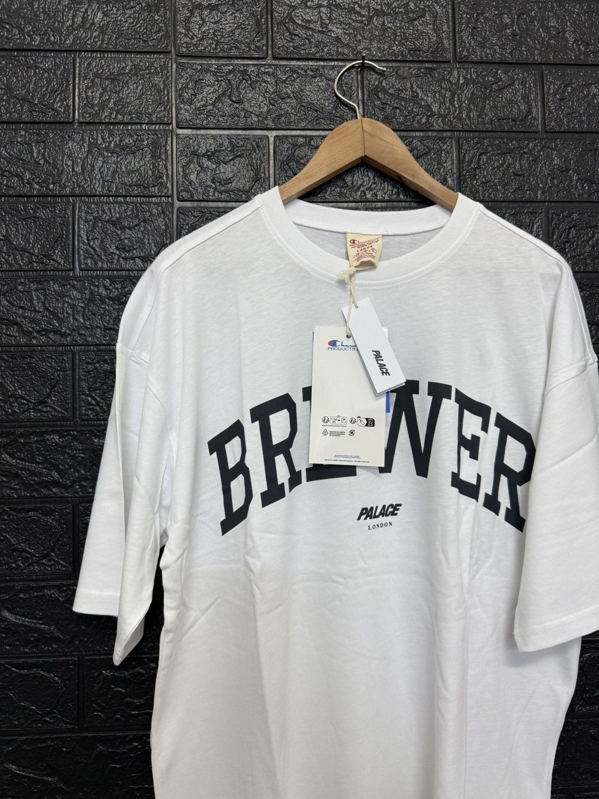 Champion × Palace Palace x Champion “ Brewer “ Tee Size US L / EU 52-54 / 3 - 3 Thumbnail
