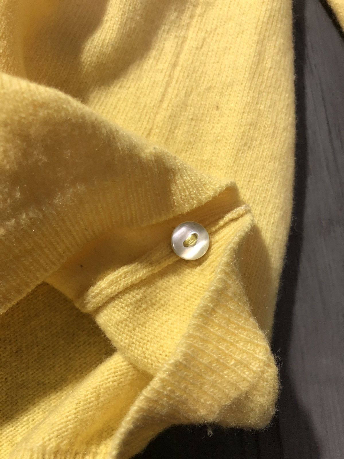 If Six Was Nine × Le Grande Bleu (L.G.B.) × William Lockie William Lockie Yellow Lambswool Scotland Mens Sweater 42 Size US XS / EU 42 / 0 - 7 Thumbnail