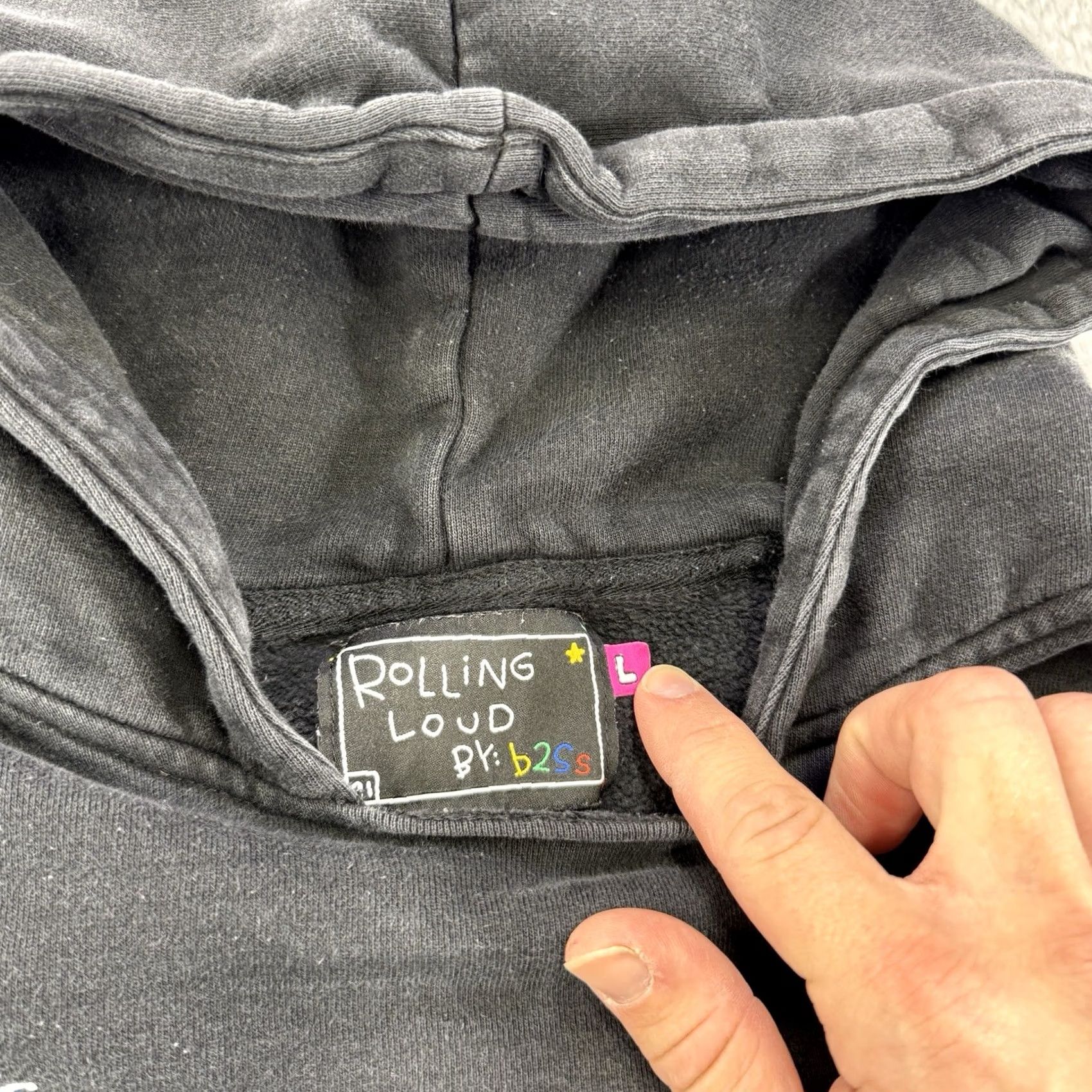 Vintage Rolling Loud hoodie Mens L Black Rainbow Oversized Pullover Sweatshirt Urban Outfitters collab Size US L / EU 52-54 / 3 - 7 Thumbnail