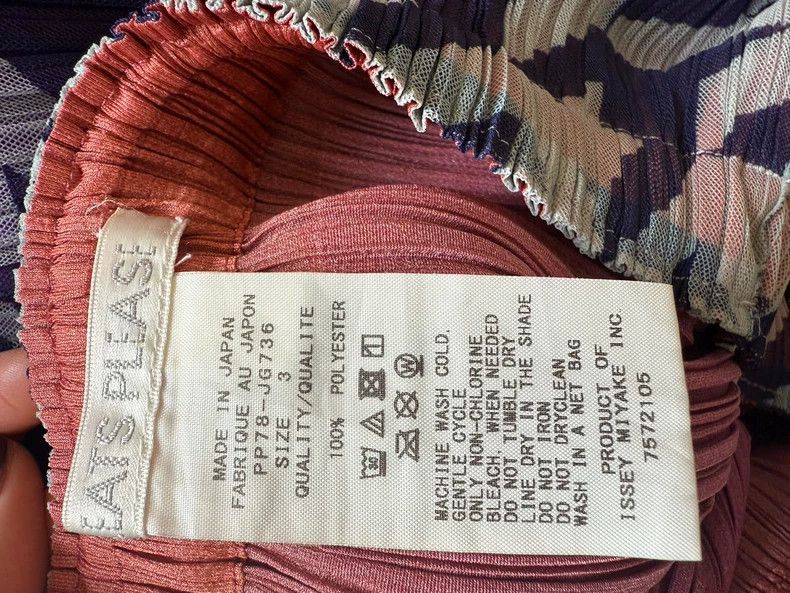 Issey Miyake Issey Miyake size:3 A thin, checkered aurora half skirt Size 31" - 3 Thumbnail