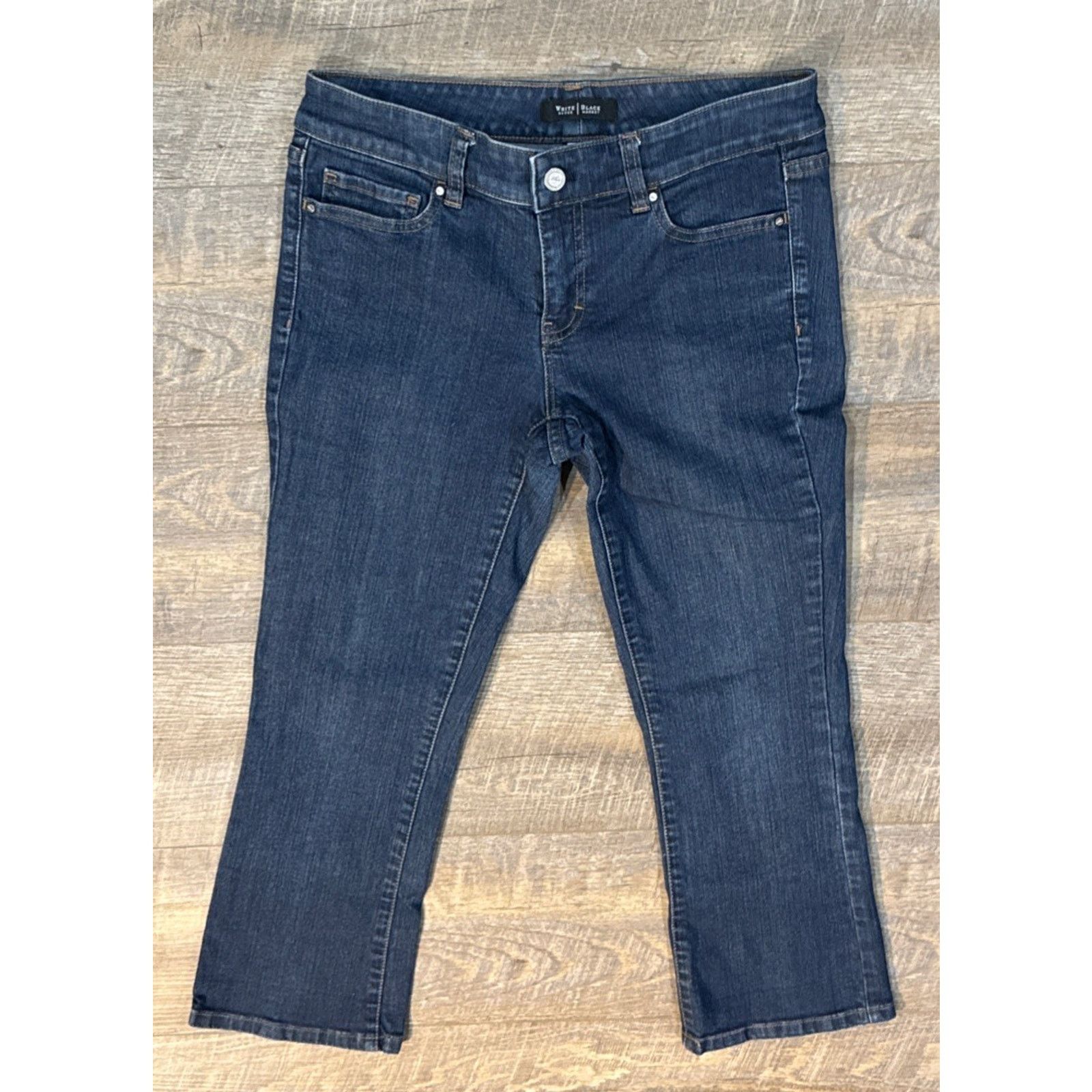 White House Black Market White HouseJeans Size 4 Denim Flair Cropped Jean Size 27" / US 4 / IT 40 - 1 Thumbnail