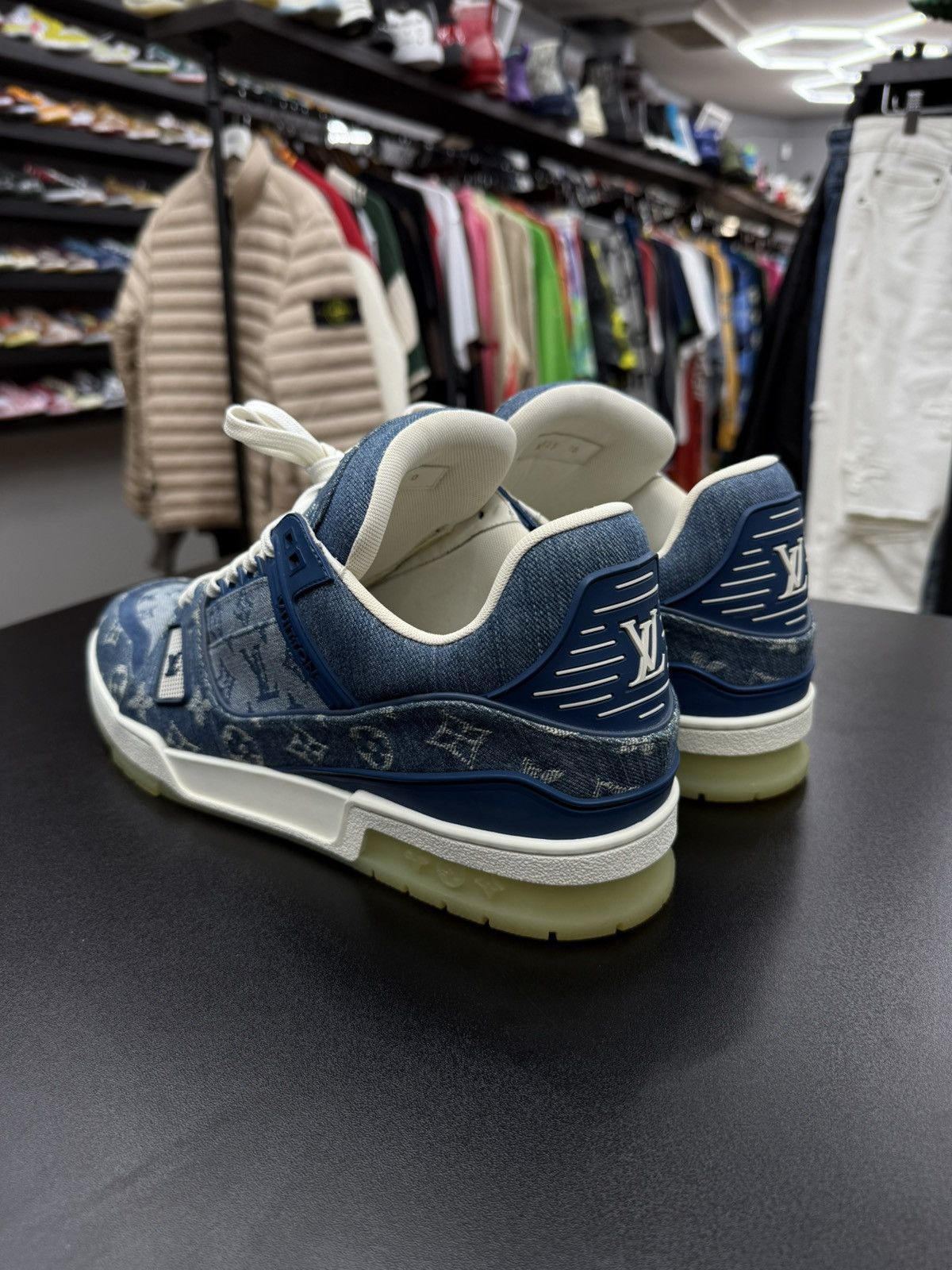 Louis Vuitton Louis Vuitton Trainer Denim Monogram size 10LV / 11 US Size US 11 / EU 44 - 13 Thumbnail