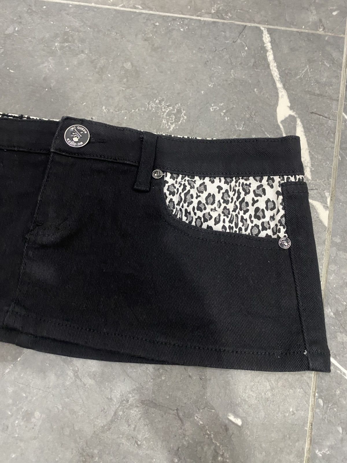 Japanese Brand Mcqueen Japanese Mini Skirt Lgb Kmrii Vkei Grunge Size 31" - 2 Thumbnail