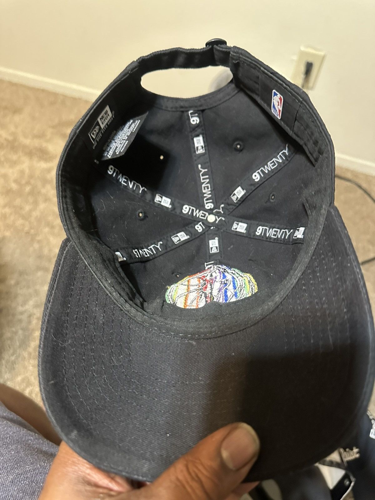 NCAA Vintage NBA Dallas Mavericks “pride” hat 00s Size ONE SIZE - 7 Thumbnail