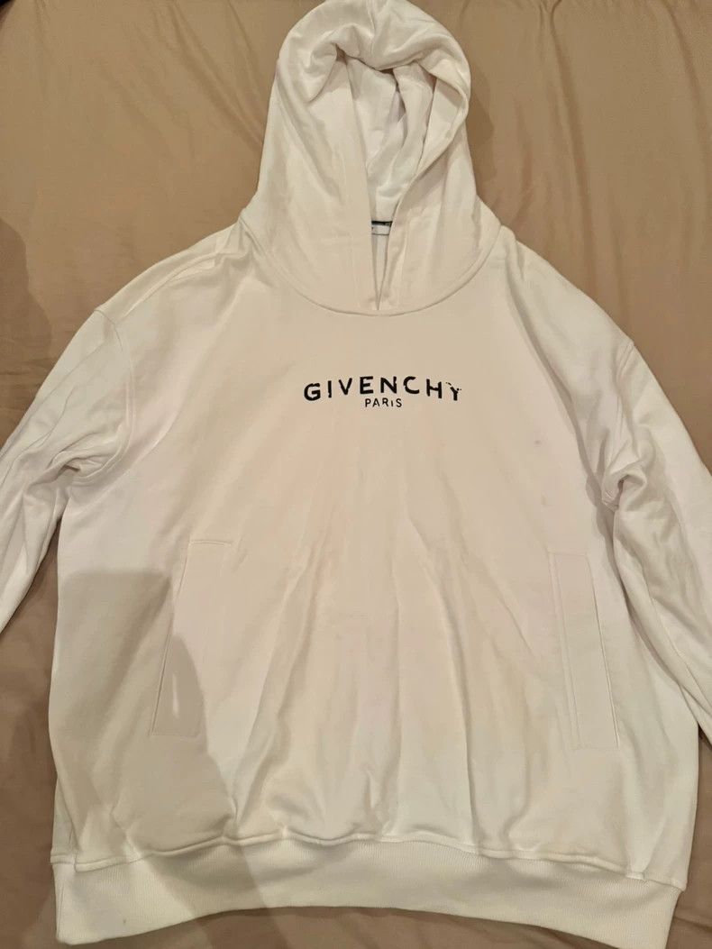 Givenchy Givenchy White Crewneck Sweatshirt Size US XS / EU 42 / 0 - 1 Thumbnail