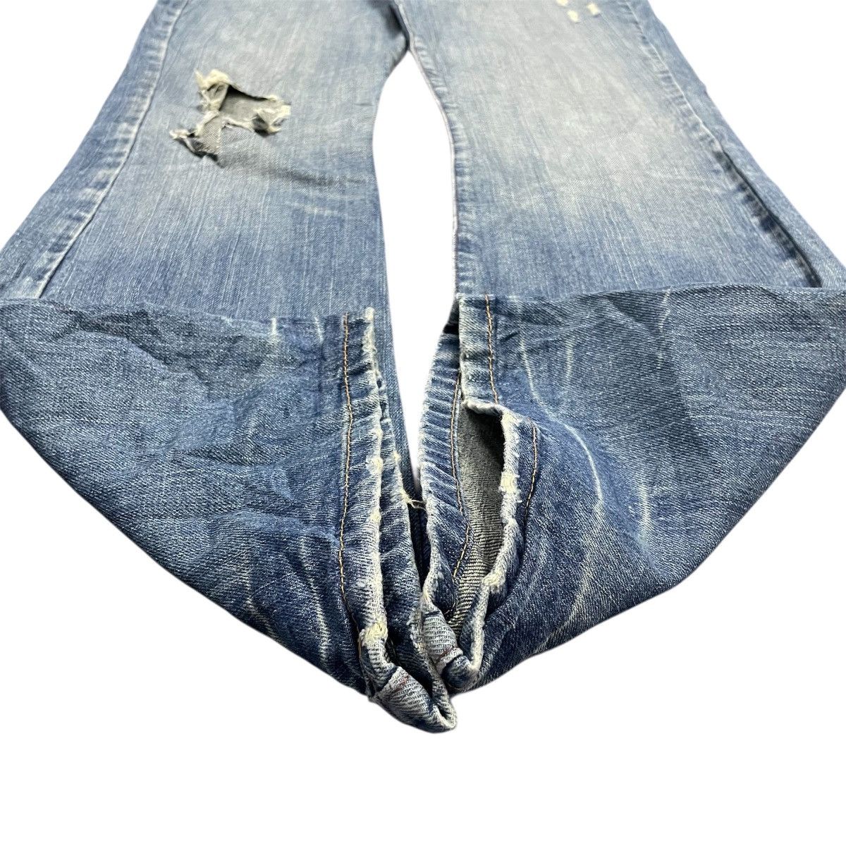 Abercrombie & Fitch Y2k flare abercrombie & fitch Punk Distressed Jeans Size 29" - 6 Thumbnail