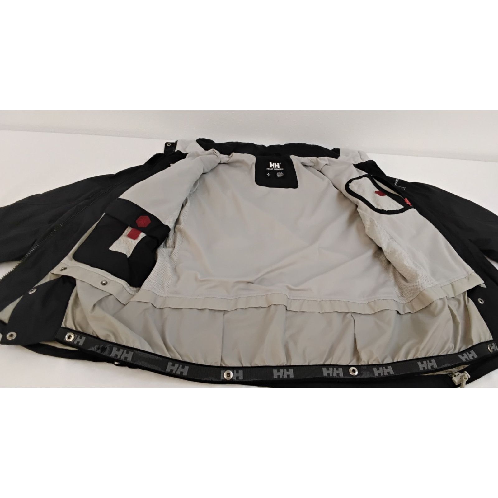 Helly Hansen Helly Hansen Ski Jacket Women's S Black/White Waterproof Size S / US 4 / IT 40 - 7 Thumbnail
