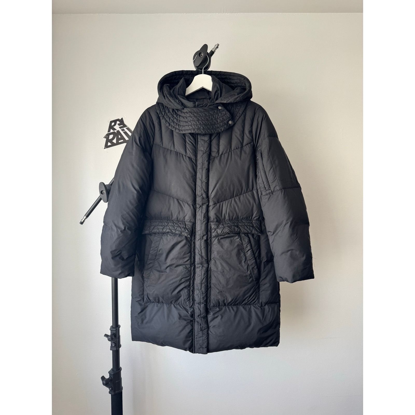 Helmut Lang Helmut Lang Down Puffer Jacket Black Hooded Minimal Size S / US 4 / IT 40 - 1 Thumbnail