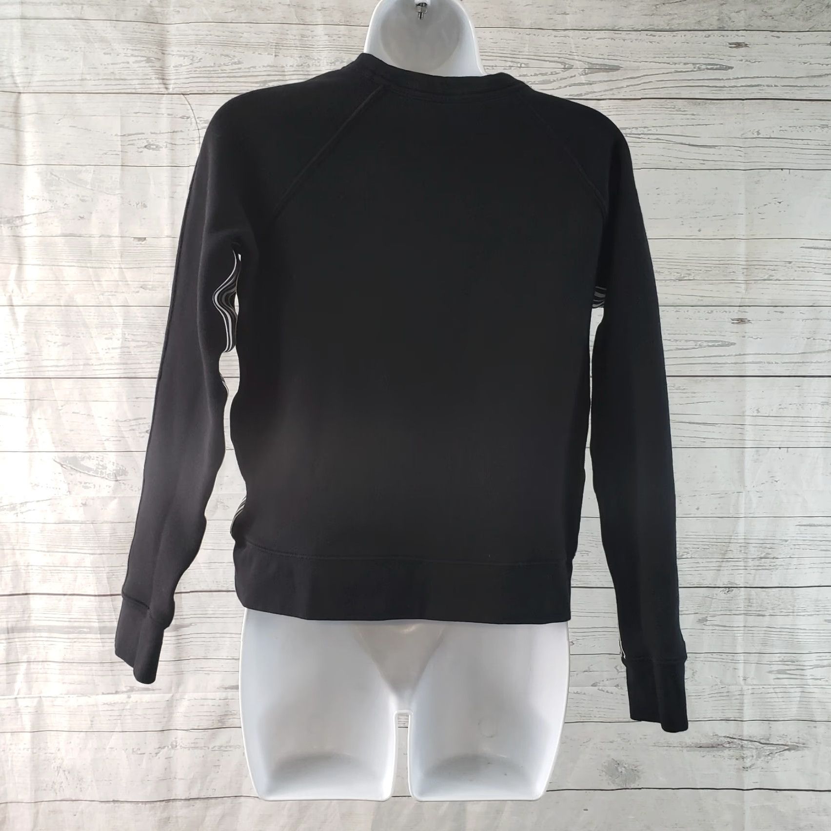 Athleta Athleta Womens Sweatshirt 24/7 Crewneck Striped Black White XS Cotton Blend Pullover Activewear Shirt Womens Size XS / US 0-2 / IT 36-38 - 3 Thumbnail