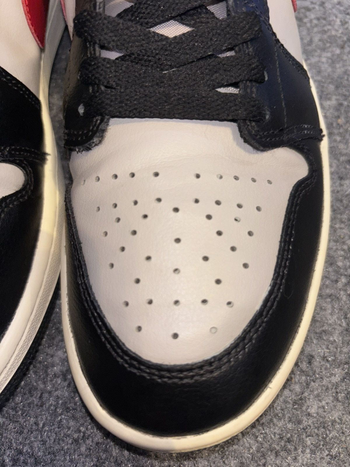 Nike Air Jordan 1 Women’s Size US 10.5 / IT 40.5 - 7 Thumbnail