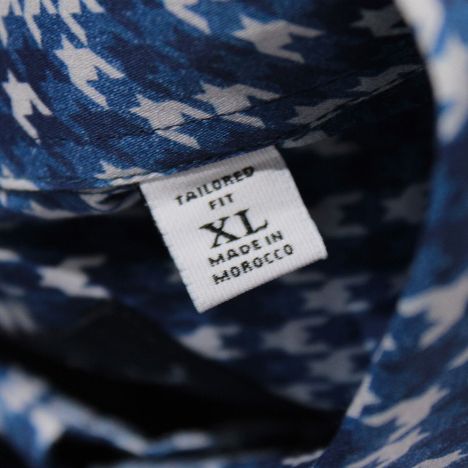 Robert Graham Robert Graham New with tags Shirt Size XL US In Blue Size US XL / EU 56 / 4 - 9 Thumbnail