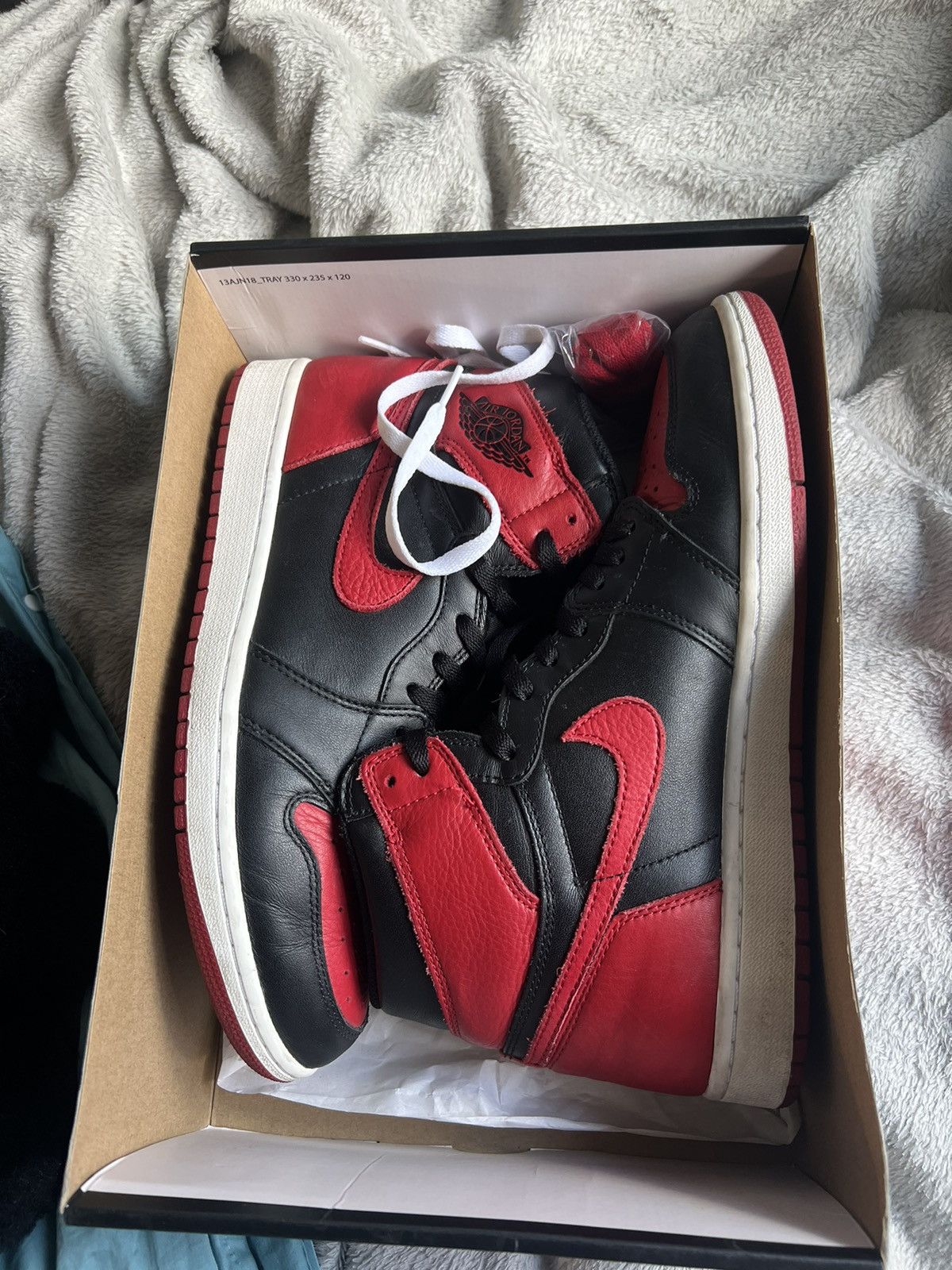 Jordan Brand × Nike Nike Jordan 1 Air Bred Banned 2016 Size US 10.5 / EU 43-44 - 6 Thumbnail
