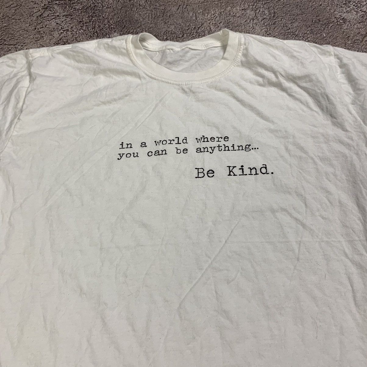 Vintage Vintage Y2K Slogan Graphic Tee Cream Indie Minimalist Slim L Size US L / EU 52-54 / 3 - 4 Thumbnail