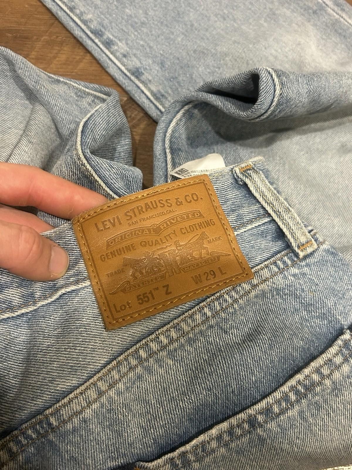Levi's Levi's 551 Z Authentic Straight Fit Lightwash Jeans W29 Size US 29 - 3 Thumbnail