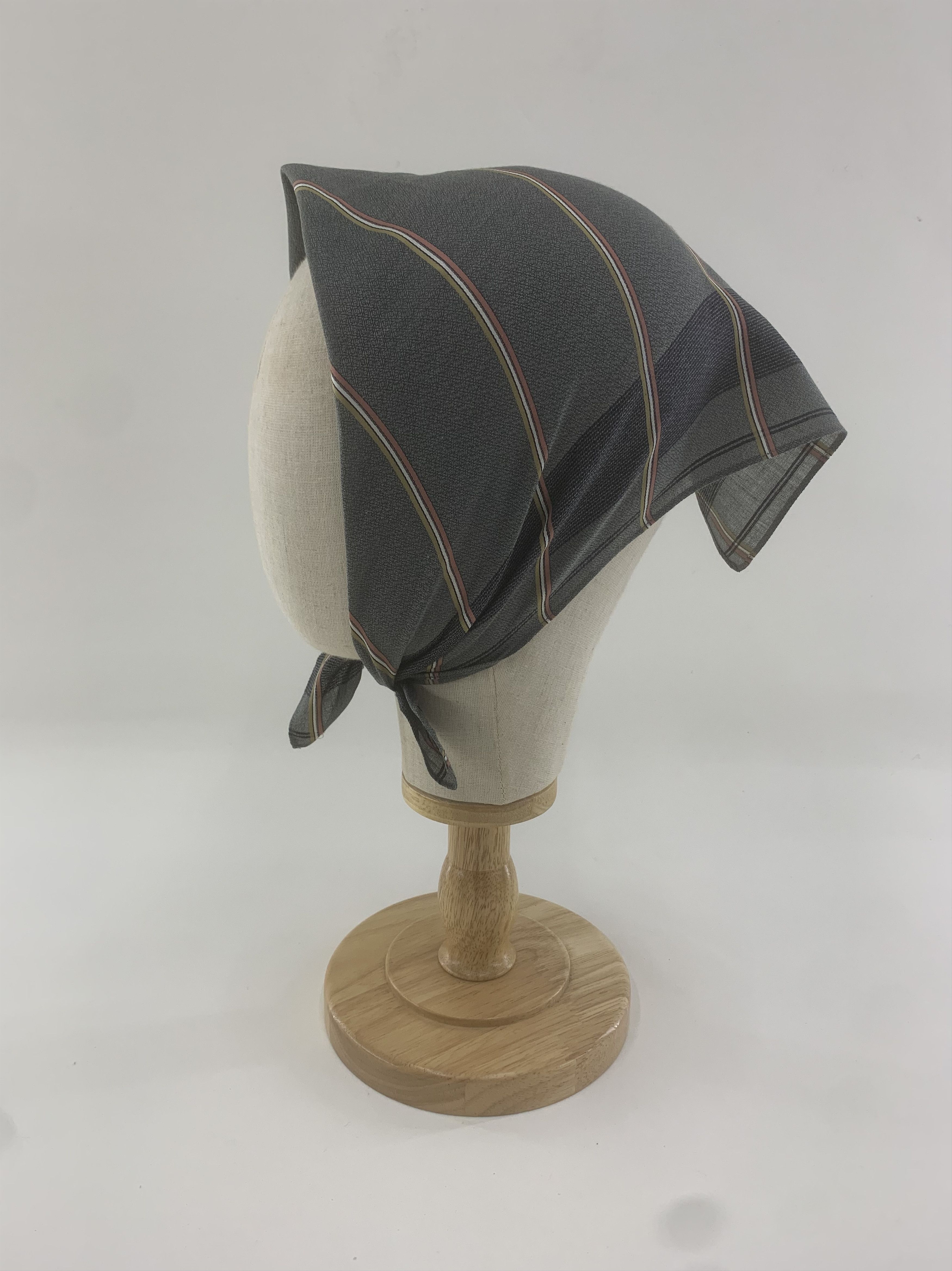 Pierre Balmain Pierre Balmain Handkerchief Bandana Neckerchief TB3505 Size ONE SIZE - 3 Thumbnail