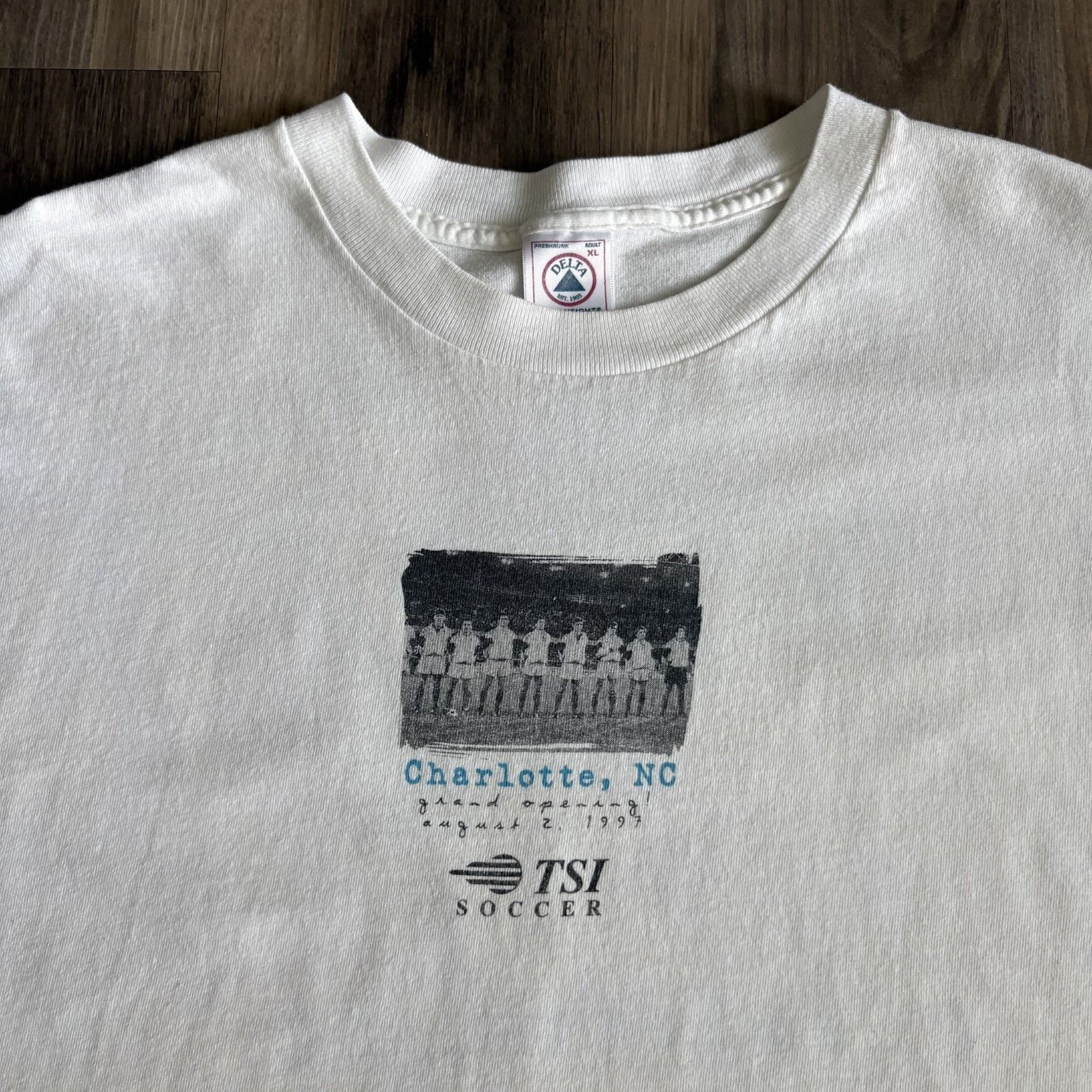 Vintage Vintage Soccer T-Shirt Men's Size XL White 1997 Size US XL / EU 56 / 4 - 1 Thumbnail