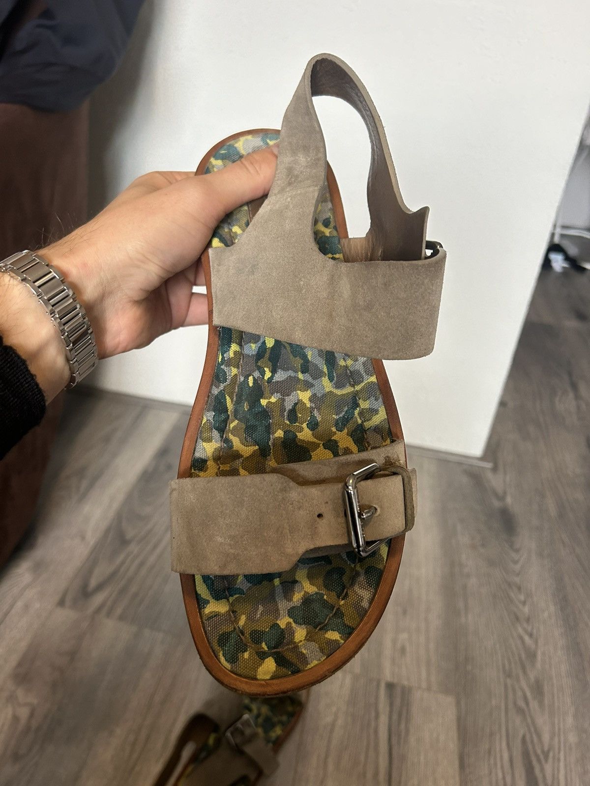 Louis Vuitton Louis Vuitton Camo Sandals Size US 9 / EU 42 - 9 Thumbnail
