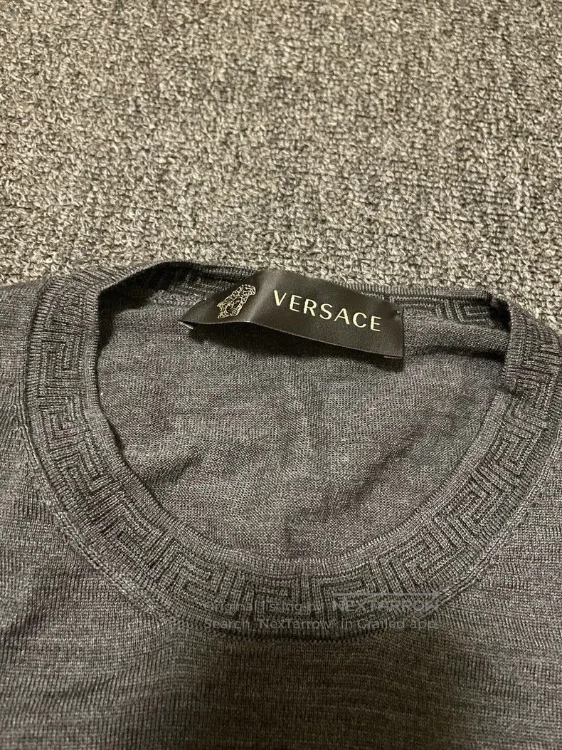 Versace Versace Grey Wool Sweater Pullover. Size US L / EU 52-54 / 3 - 2 Thumbnail
