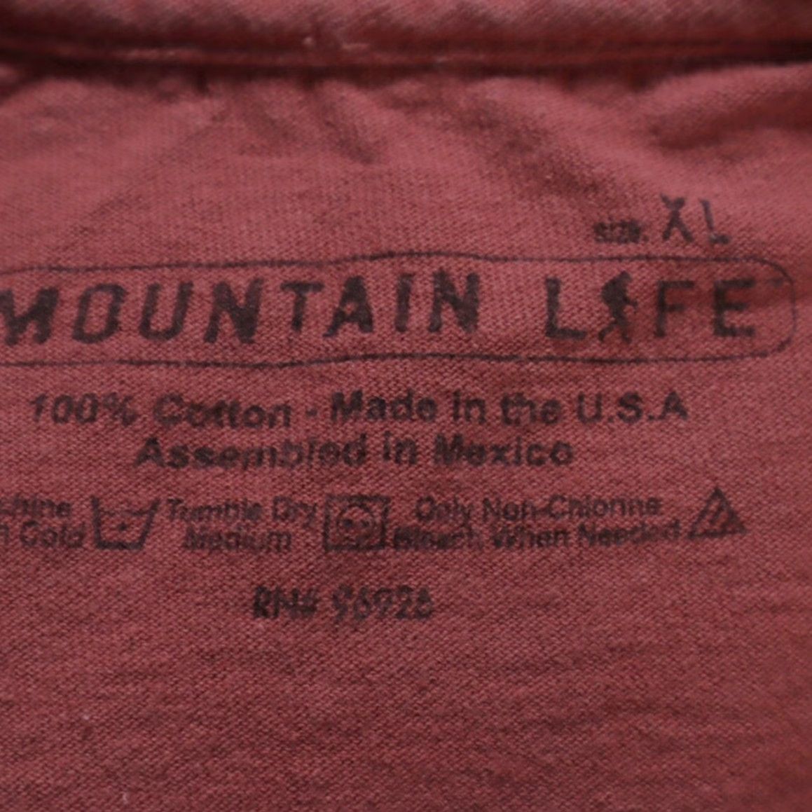 Vintage Mountain Life Graphic Solid Long Sleeve T-Shirt Red Men's XL Shirt Mens XL Red Graphic Mountain Life Size US XL / EU 56 / 4 - 5 Thumbnail