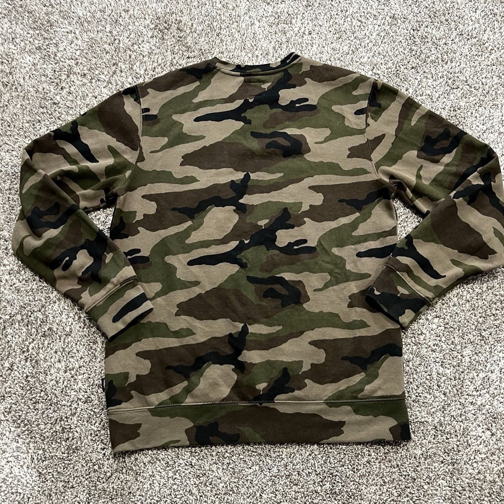 Vans Mens Vans Off The Wall Camo Crewneck Sweatshirt Medium Multicolor Size US M / EU 48-50 / 2 - 5 Thumbnail