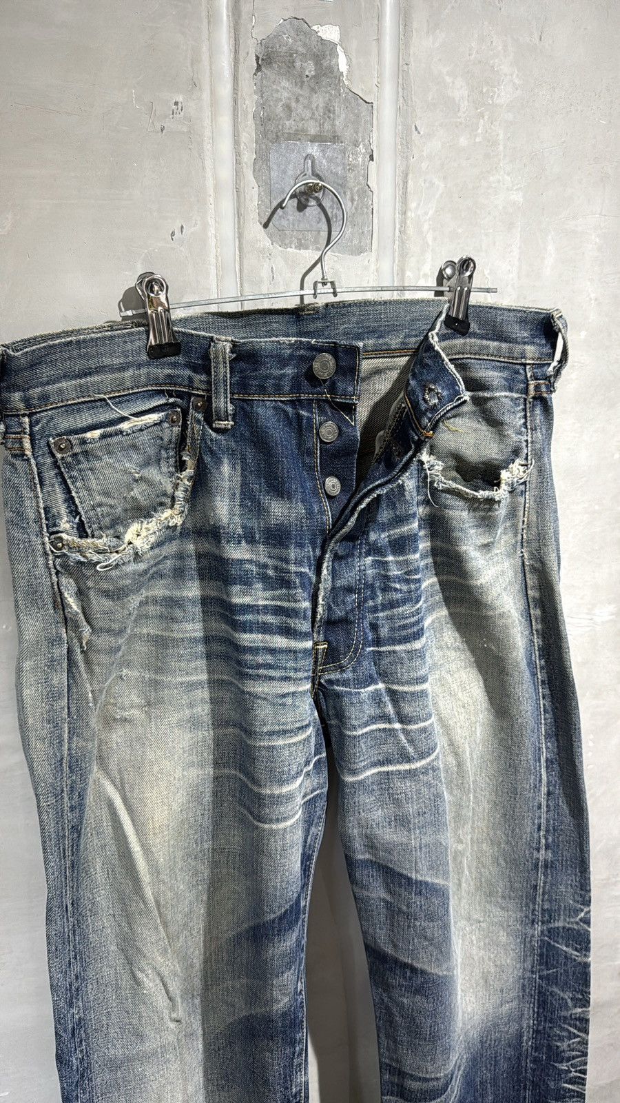 Levi's Vintage Clothing Levis 501 LVC JAPAN MADE SUPER DISTRESSED DENIM JEANS Size US 34 / EU 50 - 7 Thumbnail
