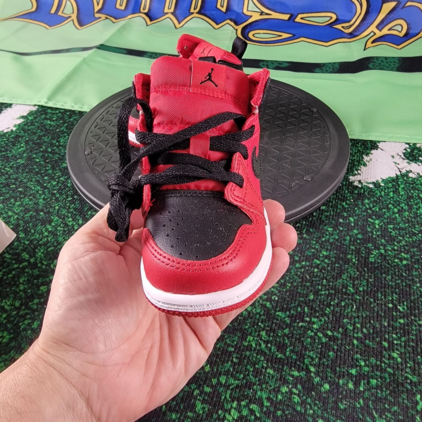 Nike Toddler's Jordan 1 Mid Reverse Bred Gym Red/Black-White Sz 6 Size US 6 / EU 39 - 3 Thumbnail